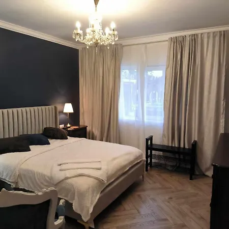Appartement Luxury Airport Retreat à Cluj-Napoca Extérieur photo