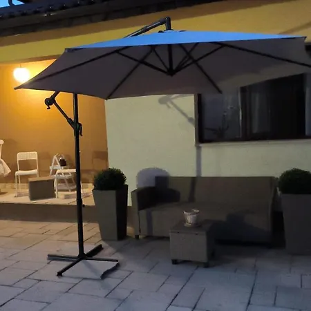 Appartement Luxury Airport Retreat à Cluj-Napoca Extérieur photo