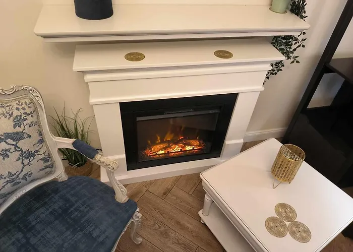 Luxury Airport Retreat