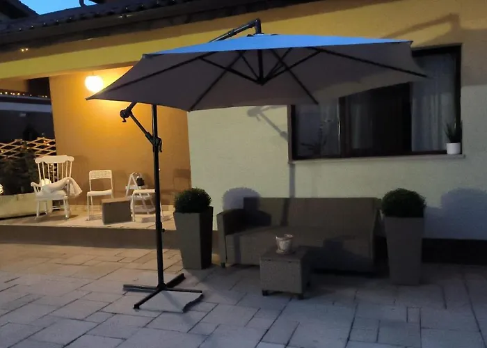 Luxury Airport Retreat